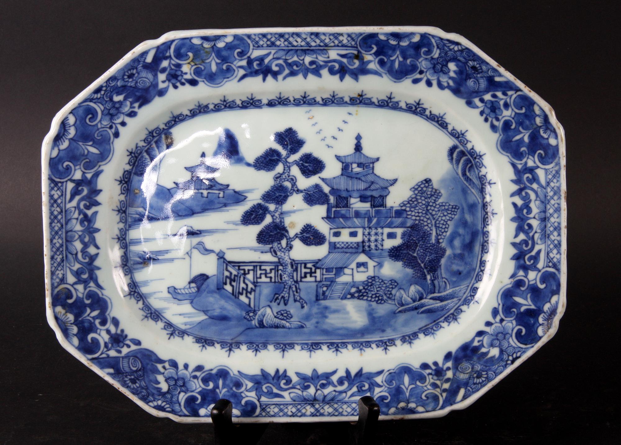 STEKFAT, porslin, Kina, Qianlong 1700-tal.