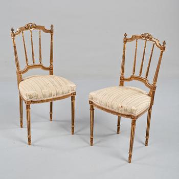 STOLAR, ett par, Louis XVI-stil, omkring 1900.