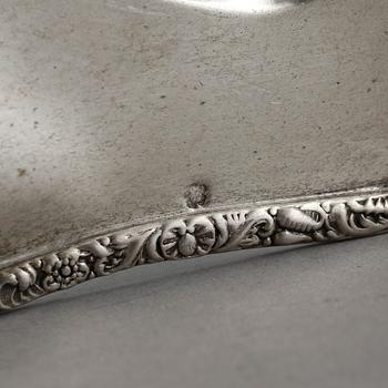 BRICKA, silver, Österrike-Ungern, 1872-1922. Vikt ca 463 gram.