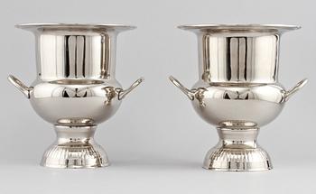 VINKYLARE, 2 st, vitmetall, 1900-talets senare del.