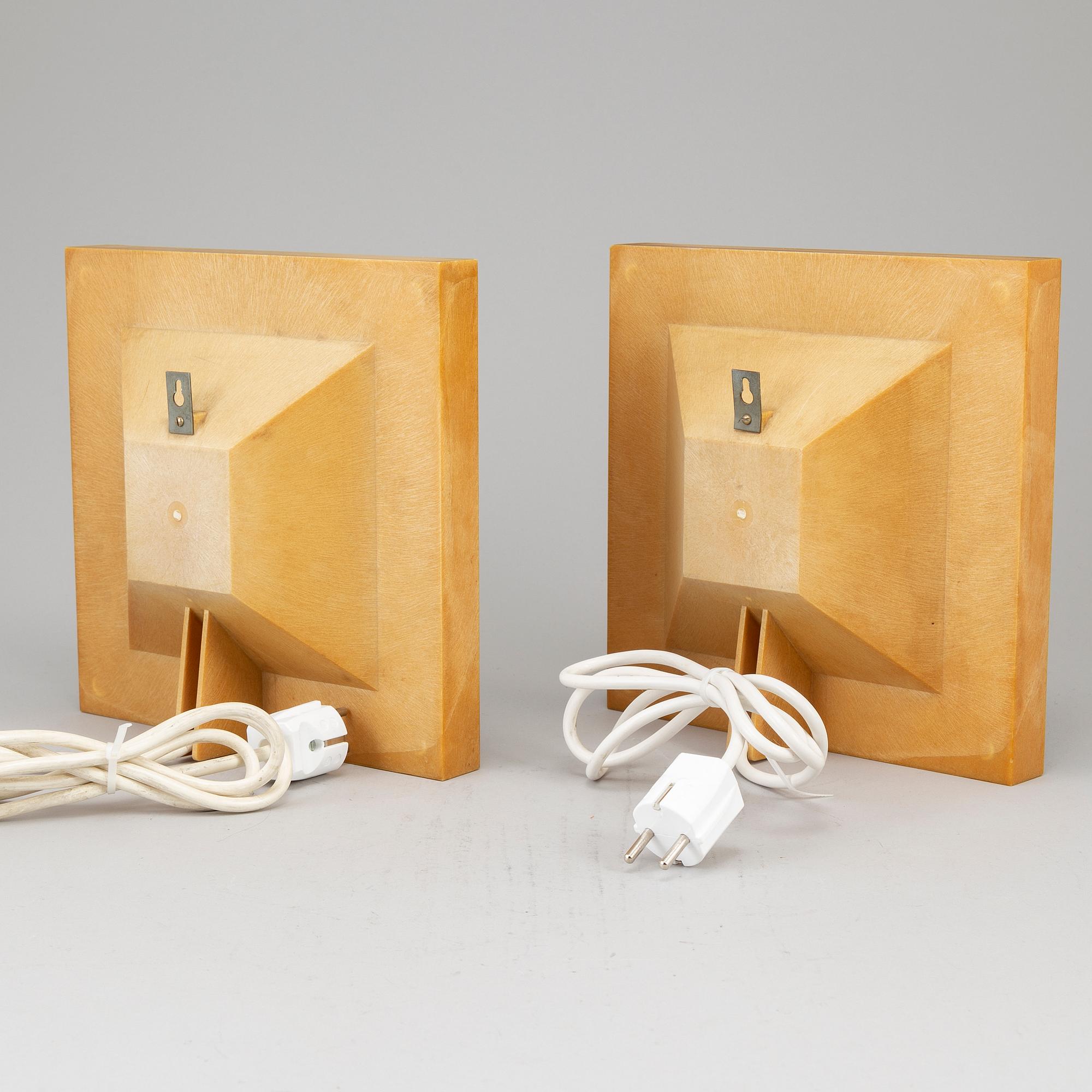 BENT KARLBY, a pair of 1960's 'Kvadrille' wall lamps by Bengt Karlby.