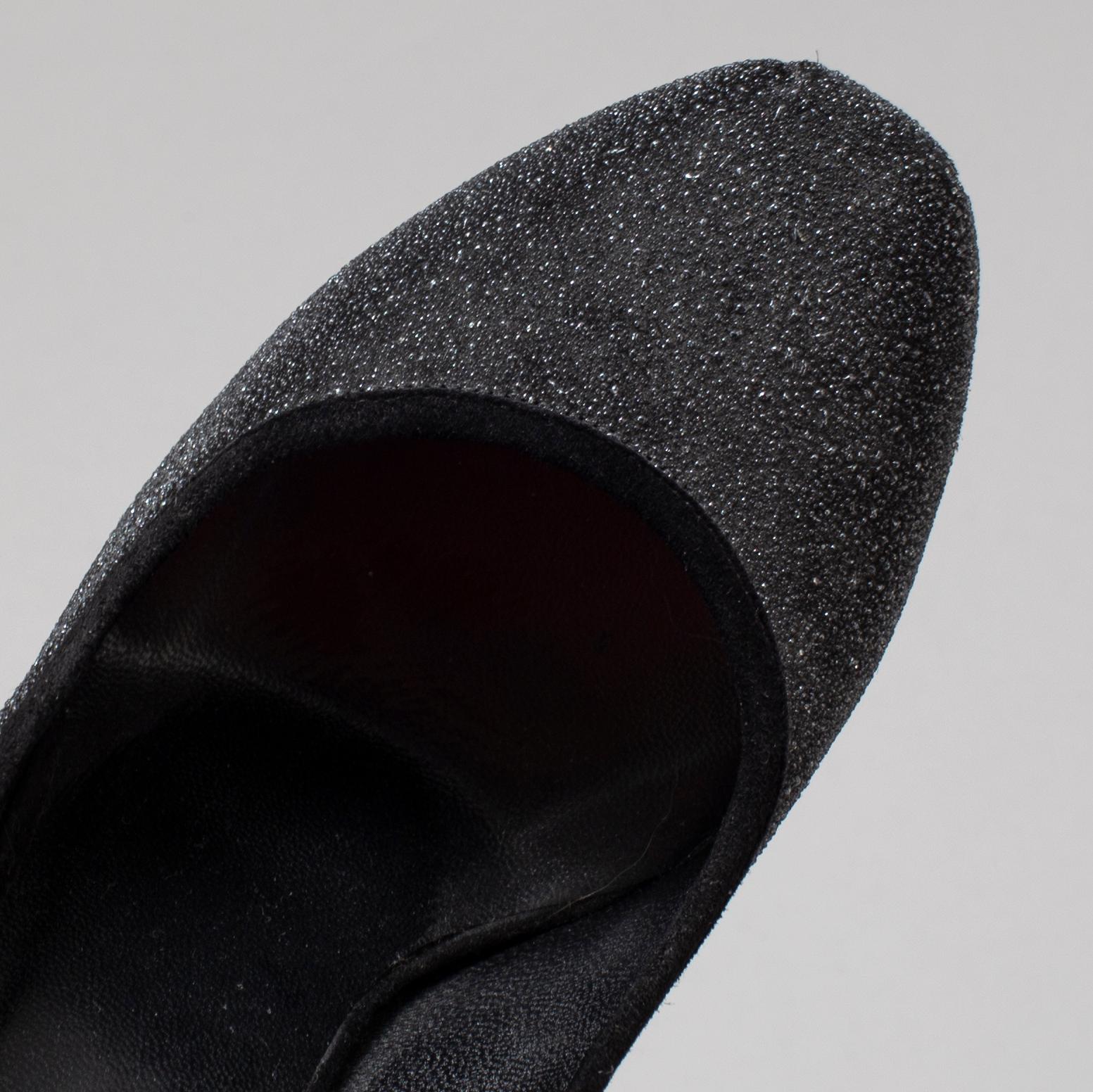 YVES SAINT LAURENT, pumps, size 39,5.