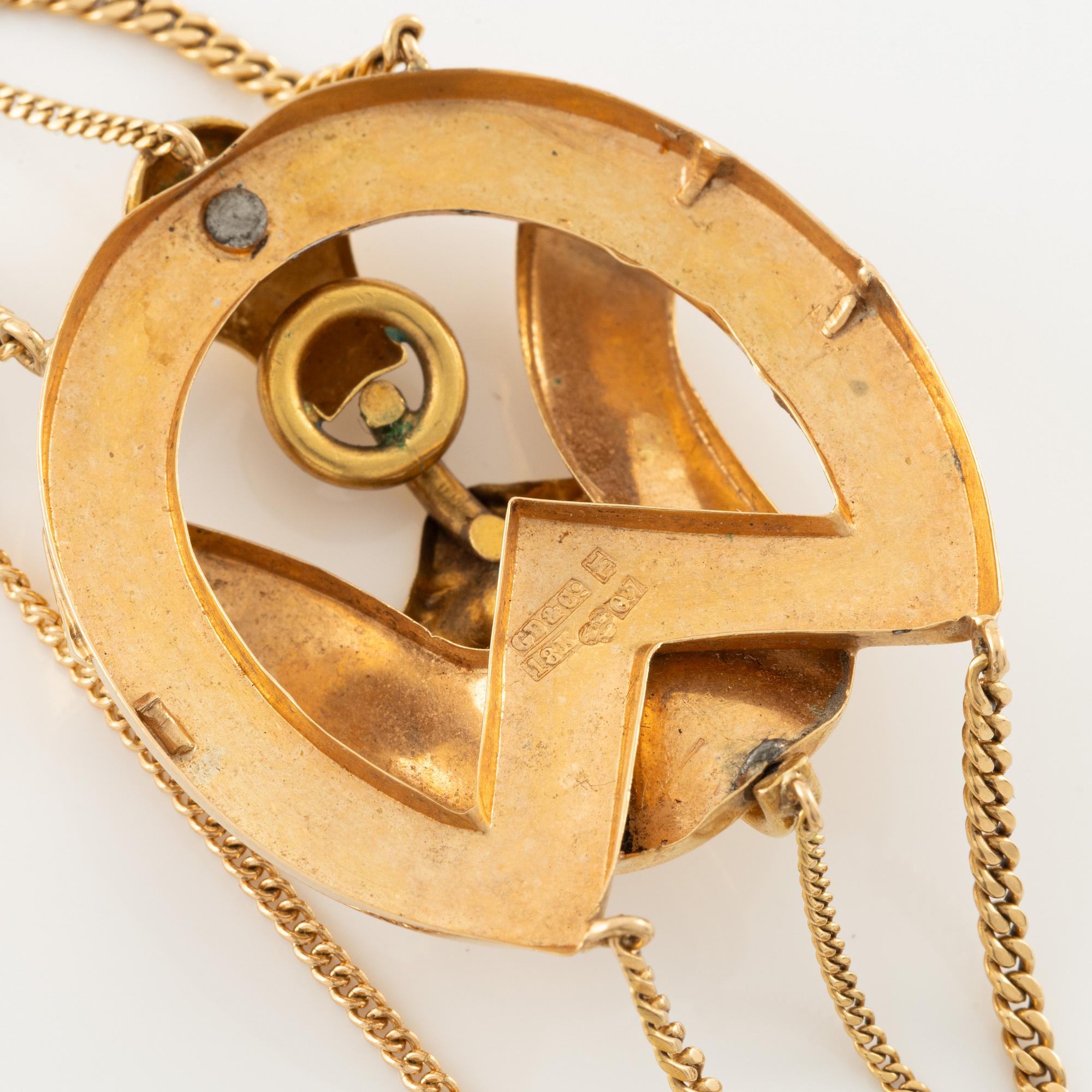 Bracelet 18K gold and a pearl.