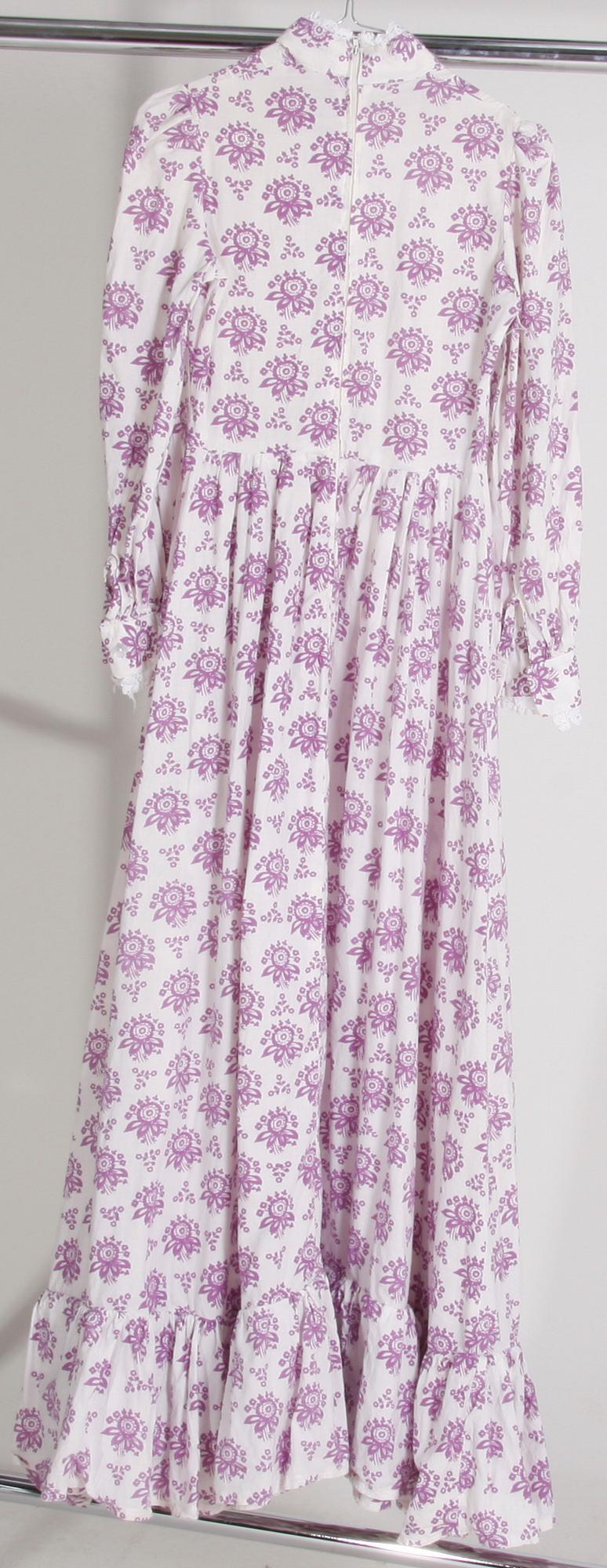 KLÄNNING. Laura Ashley. 1970-tal.