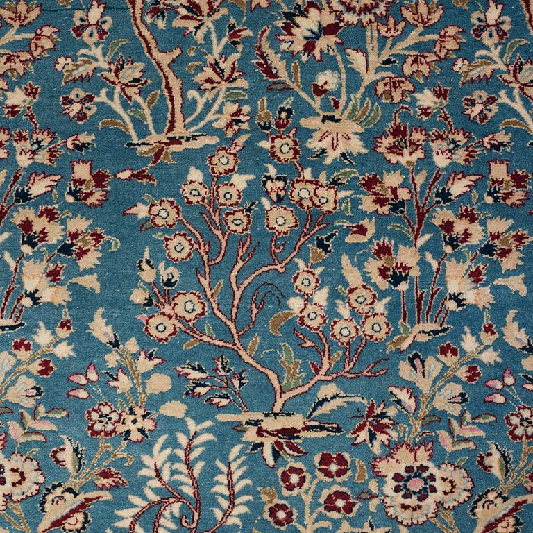 MATTA, Old Nain Tuteshk, part silk, ca 238,5 x 154 cm.