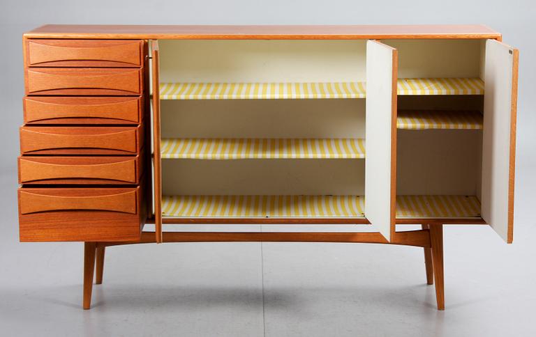 SIDEBOARD, AB Möbelfabriken Linden Horda. 1960-tal.