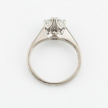 Ring, 18K vitguld med briljantslipad diamant, ca 0.70 ct.