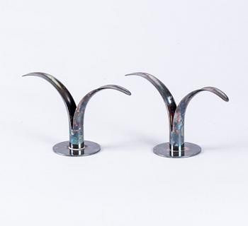 LJUSSTAKAR, ett par, nysilver, "Liljan", Ivar Ålenius Björk, Ystad Metall.