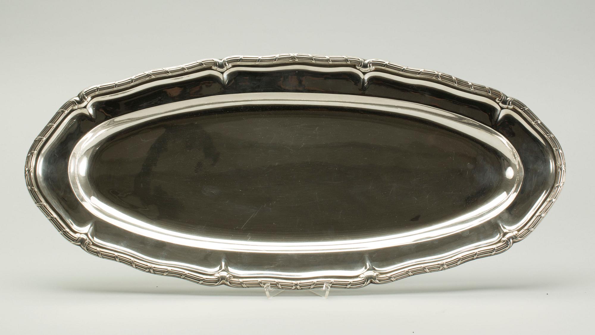 SERVERINGSFAT, rokokostil, silver AG Dufva 1913, ca 2000 gram.