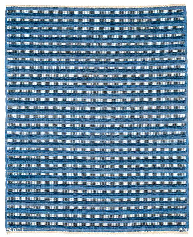 CARPET. "Randig med tvist, blå". Flat weave (rölakan). 218 x 173,5 cm. Signed AB MMF BN.