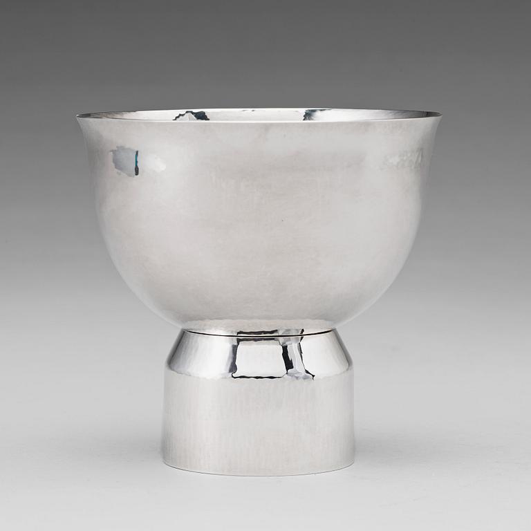 Sigurd Persson, a sterling bowl in two parts, executed by the silversmith Johann Wist, Stockholm 1969.