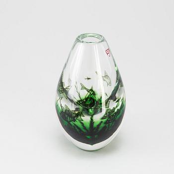 A glass vase by Edward Hald, Orrefors.