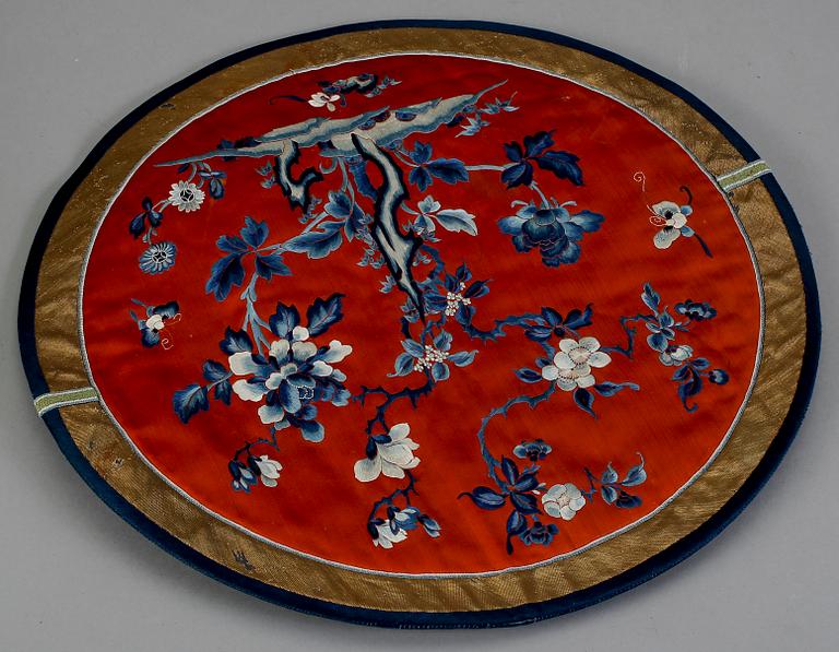 PARTI, textilier. Kina/Japan, 1900-talets första hälft.