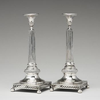 Arvid Floberg, ljusstakar, ett par, silver, Stockholm 1798. Gustavianska.