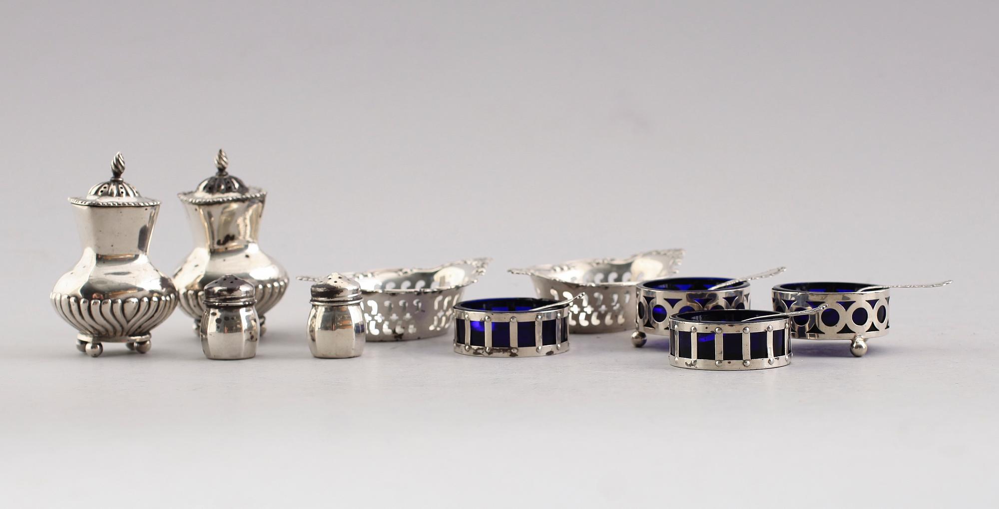 SAMLING SILVERFÖREMÅL, 5 delar, Amerika och England. Vikt ca 158 gram.