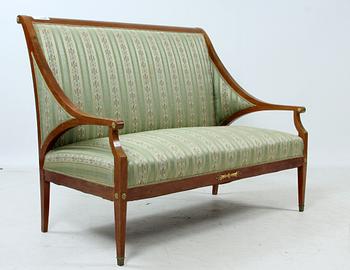 SOFFA, EMPIRESTIL.