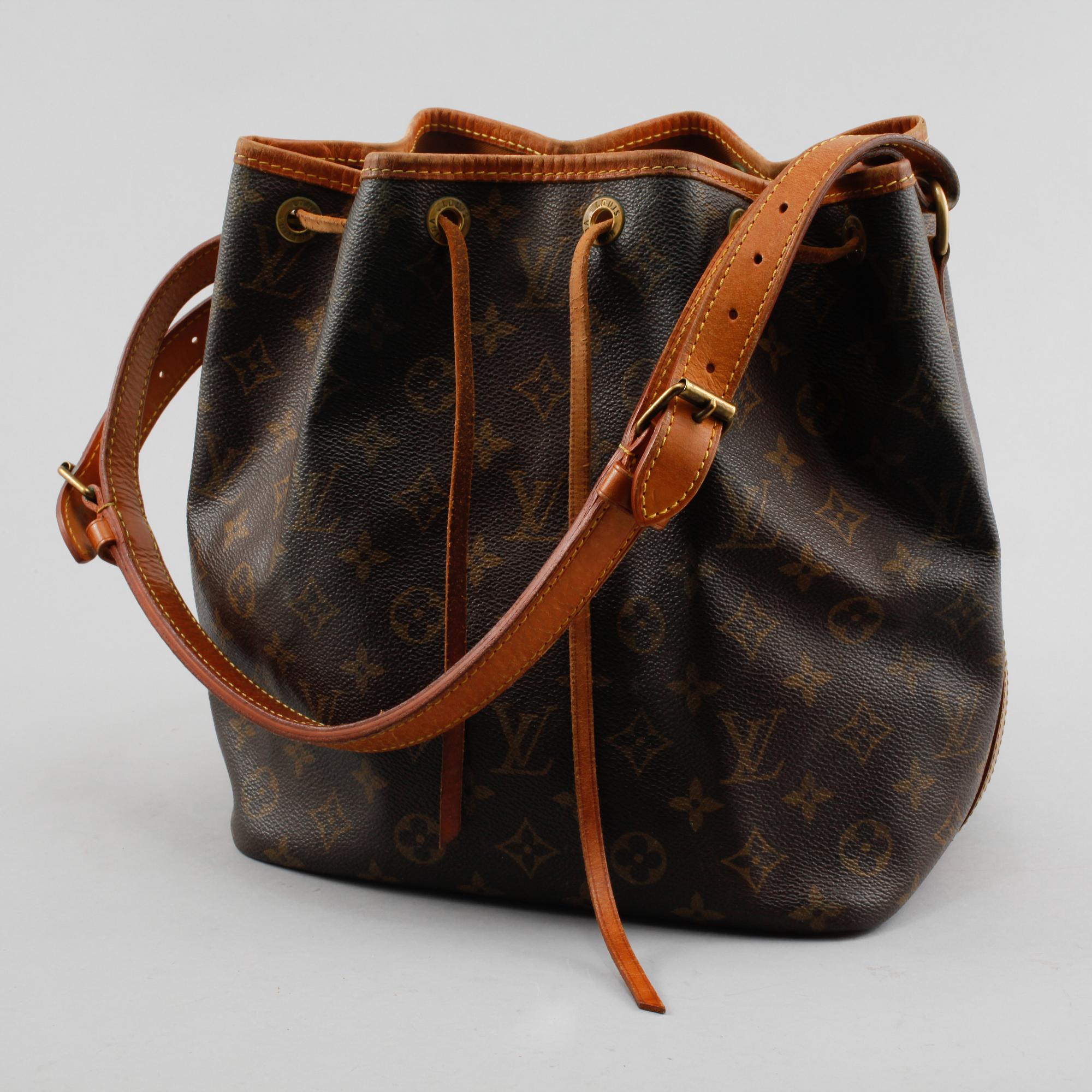 VÄSKA, "Petit Noé", Louis Vuitton.