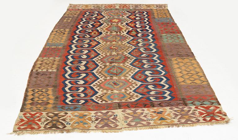 Antique Konya kelim, central Anatolia, ca 360 x 157 cm.