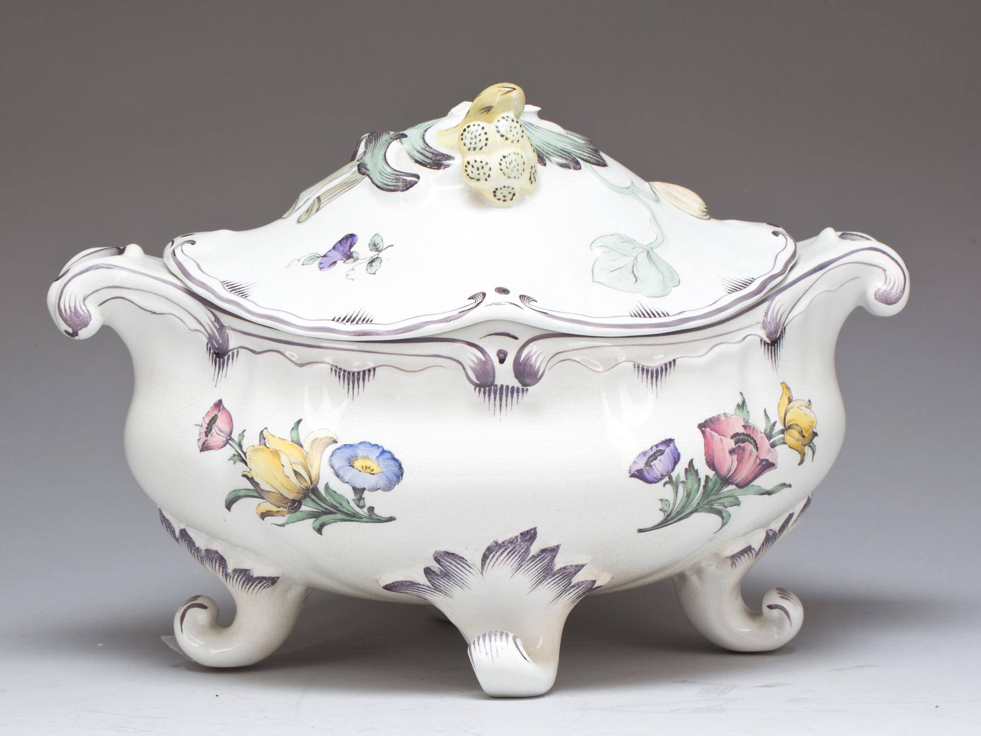 SERVIS, c:a 60 delar, flintgods, "Rörstrandia", Rörstrand.