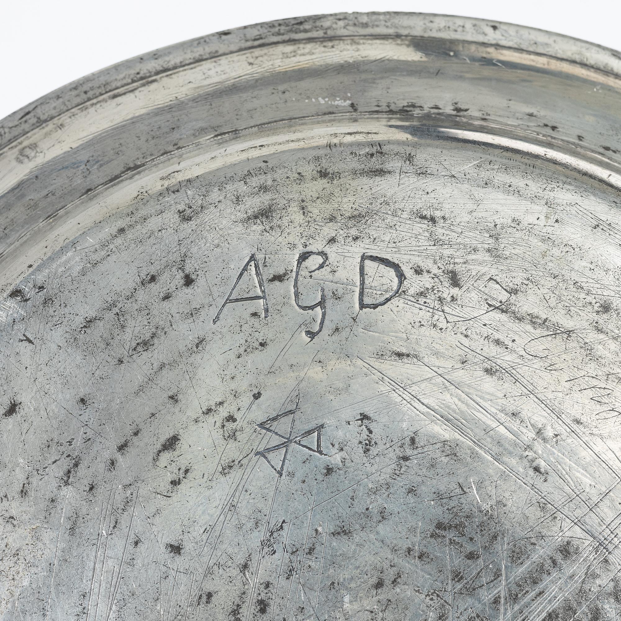 A silvered pewter charger by E. M. Hammarstrand, Falun 1776.