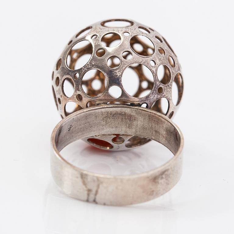 Liisa Vitali, A sterling silver ring "Leppäkerttu" with a chalcedony. Westerback, Helsinki 1973.