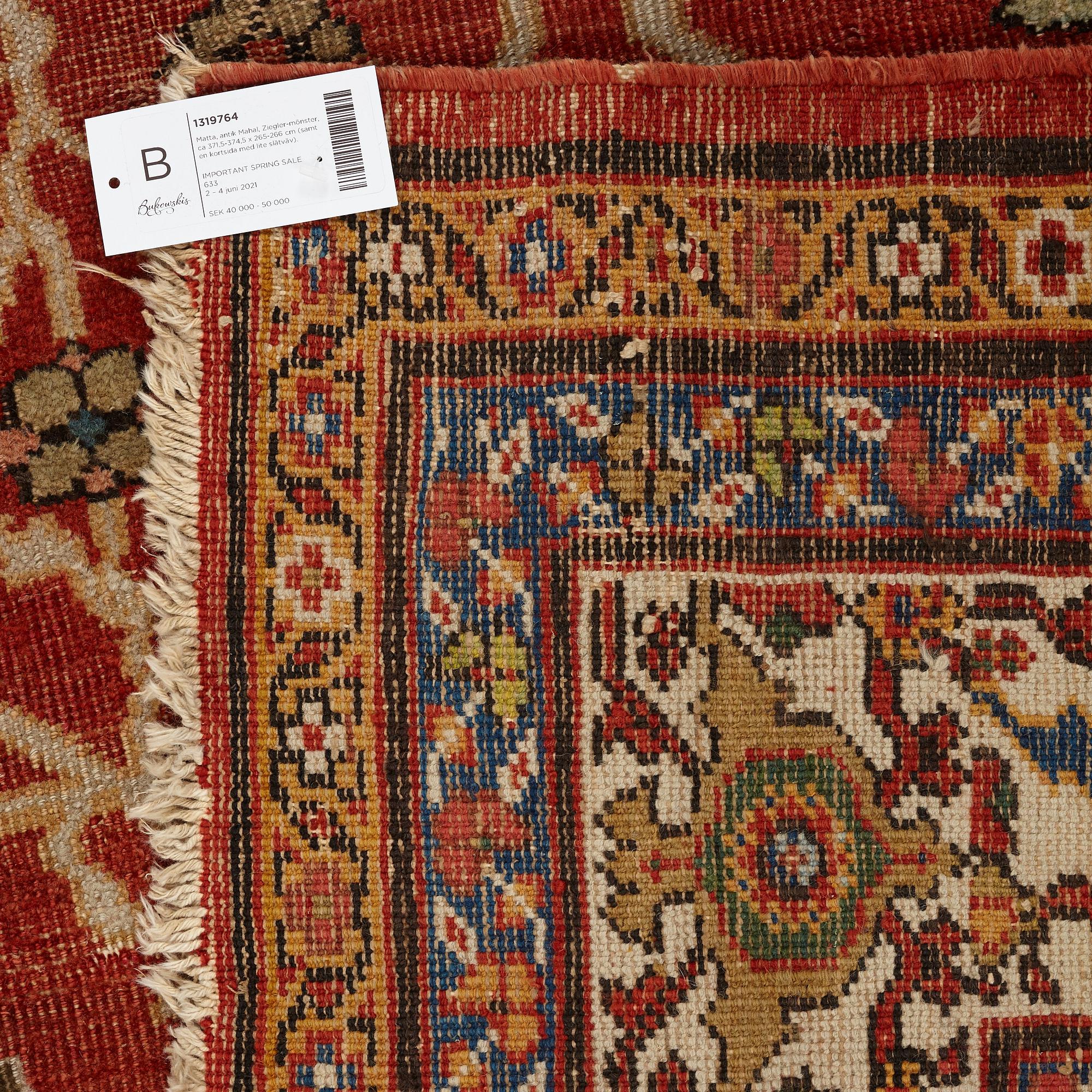 Matta, antik Mahal, Ziegler-mönster, ca 371,5-374,5 x 265-266 cm (samt en kortsida med lite slätväv).