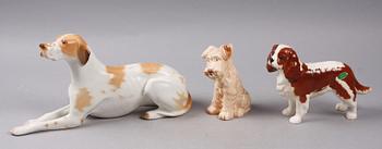 FIGURINER, 3 st, keramik Bla Beswick, England samt USSR.
