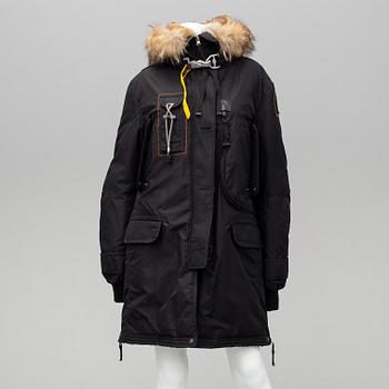 a Parajumpers W Kodiak parka, size XL.