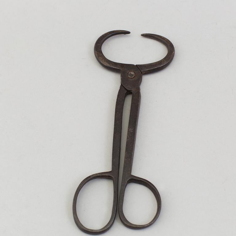 SIX IRON TOOLS, 18th/19th century.