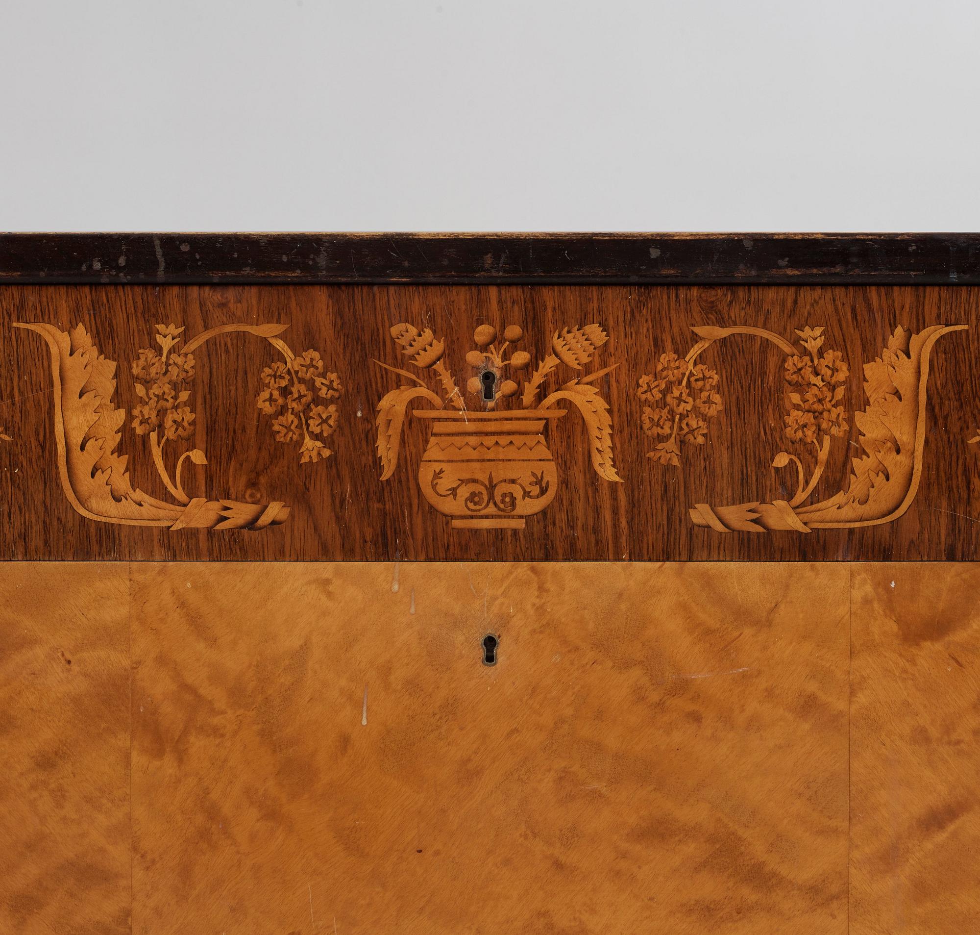 Carl Malmsten, a chest of drawers, Swedish Grace, Sweden 1920-30's.