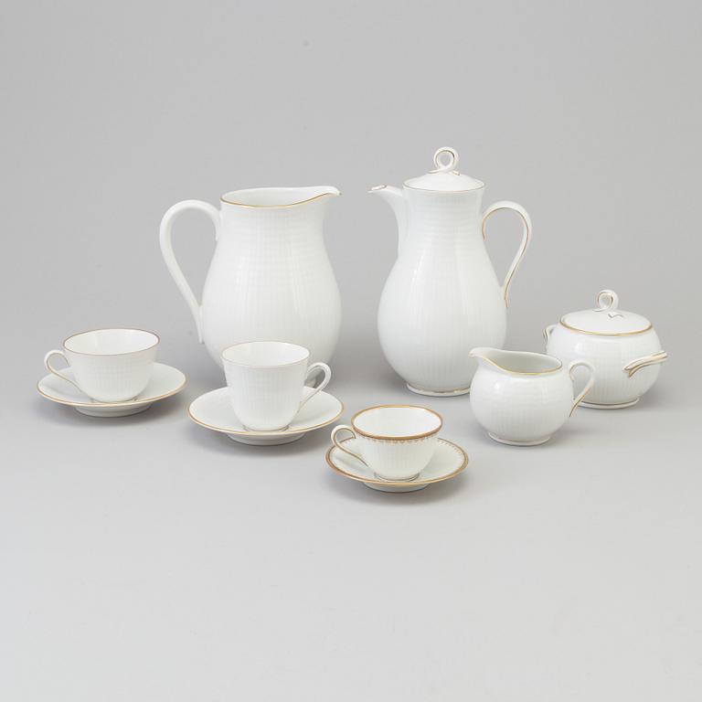 LOUISE ADELBORG, kaffeservis, 44 delar, "Swedish Grace", med guldkant, Rörstrand.