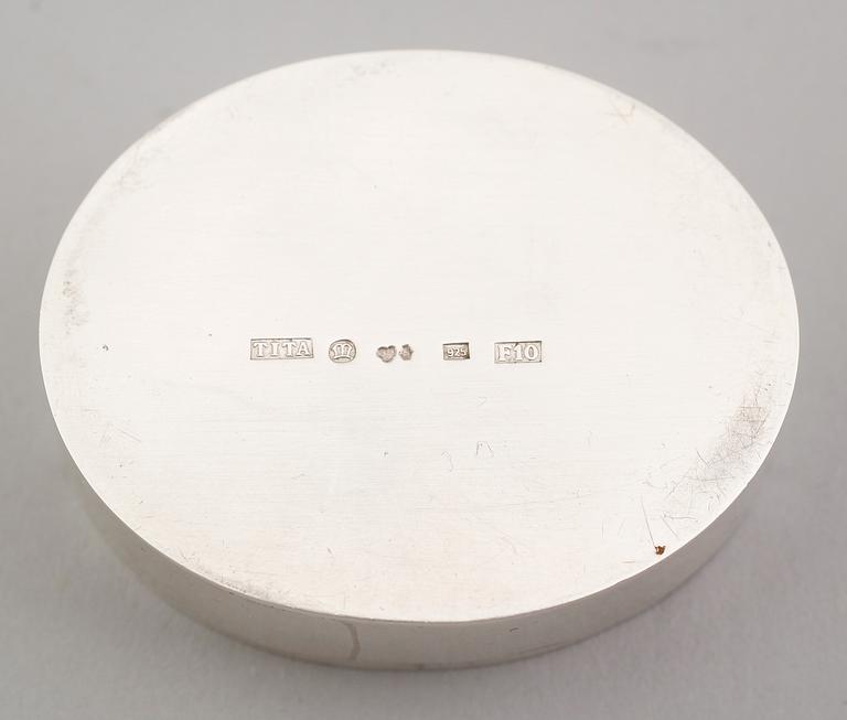 DOSA, silver och förgyllt silver, lapis lazuli, 1979.