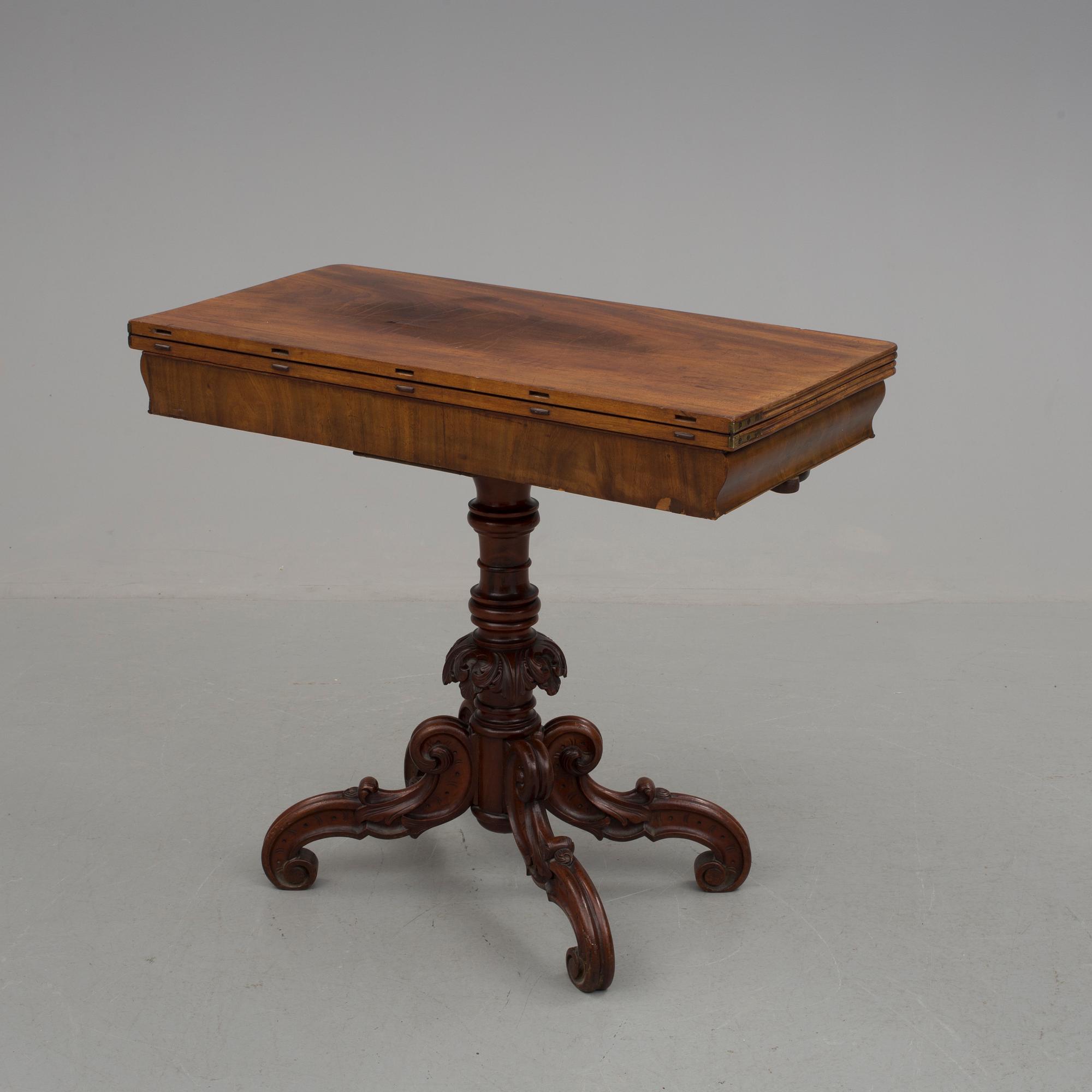 SPELBORD, nyrokoko, 1800-talets mitt.