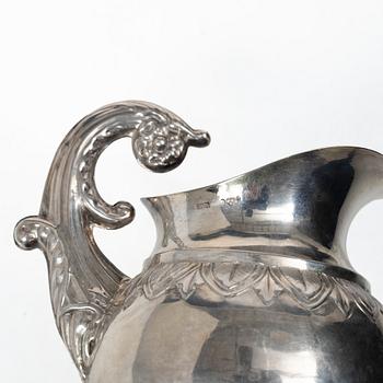 Gustaf Fredrik Richter, gräddkanna, silver, empire, Stockholm 1818-1827 (1863).