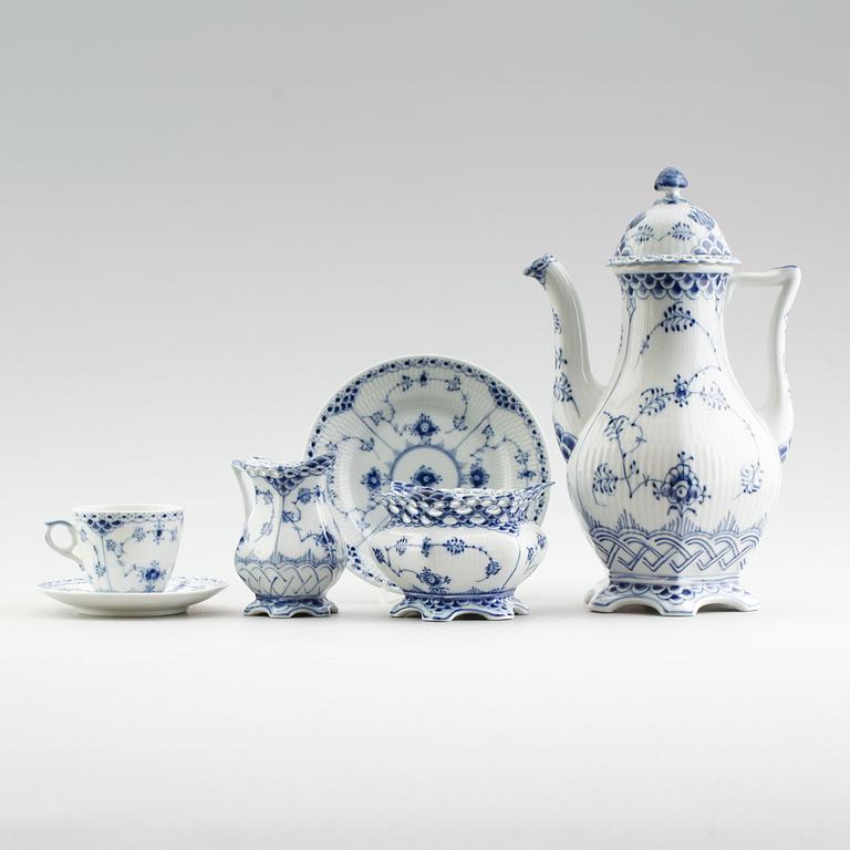KAFFESERVIS, 27 delar, porslin, Musselmalet, Royal Copenhagen.