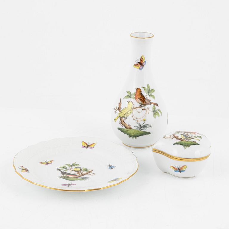 A Herend Porcelaine Service, 'Rothschild Birds/Couple of Birds' (24 pieces).