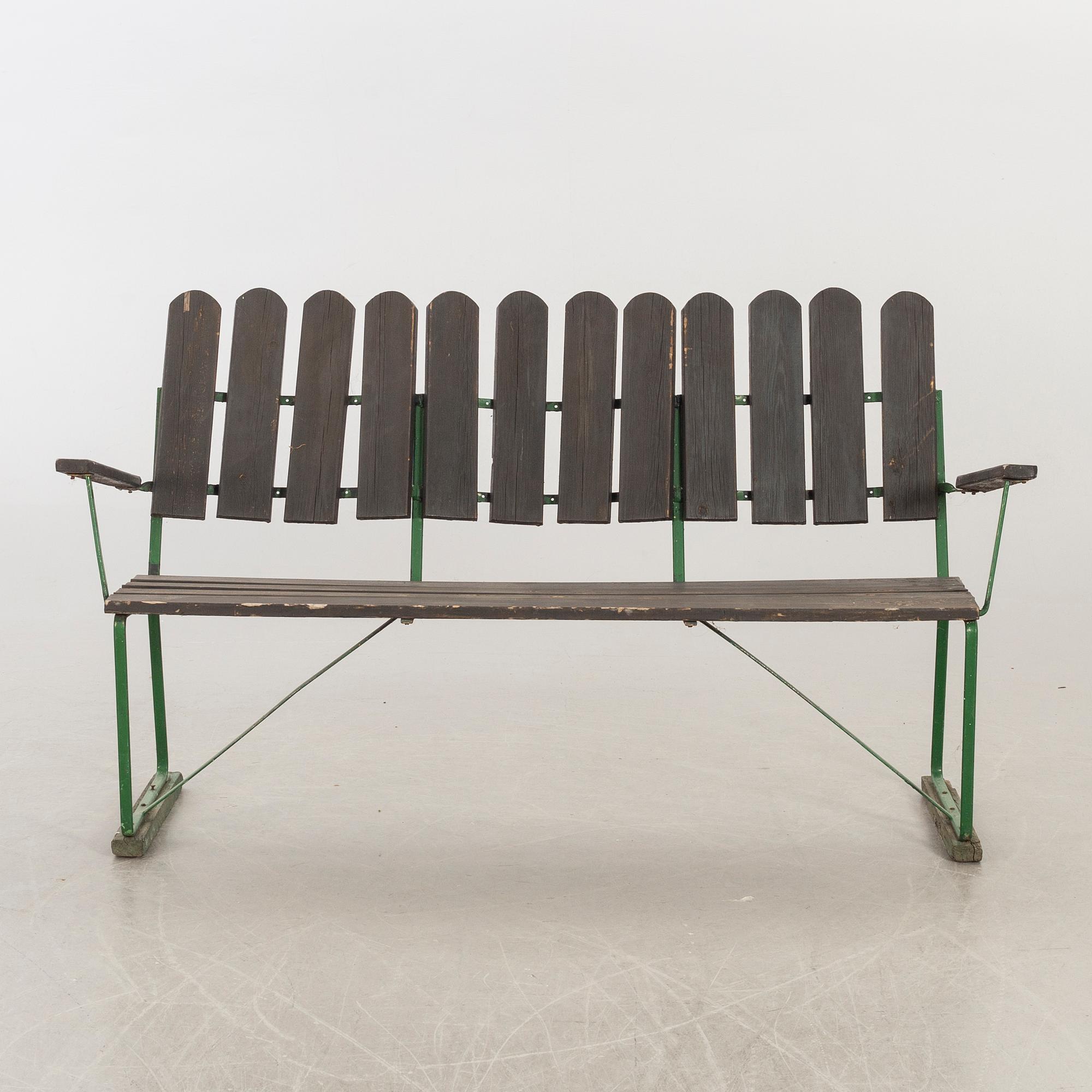 A 1950/60:s  "A2" bench by Arthur Lindqvist for Grythyttan, Sweden.