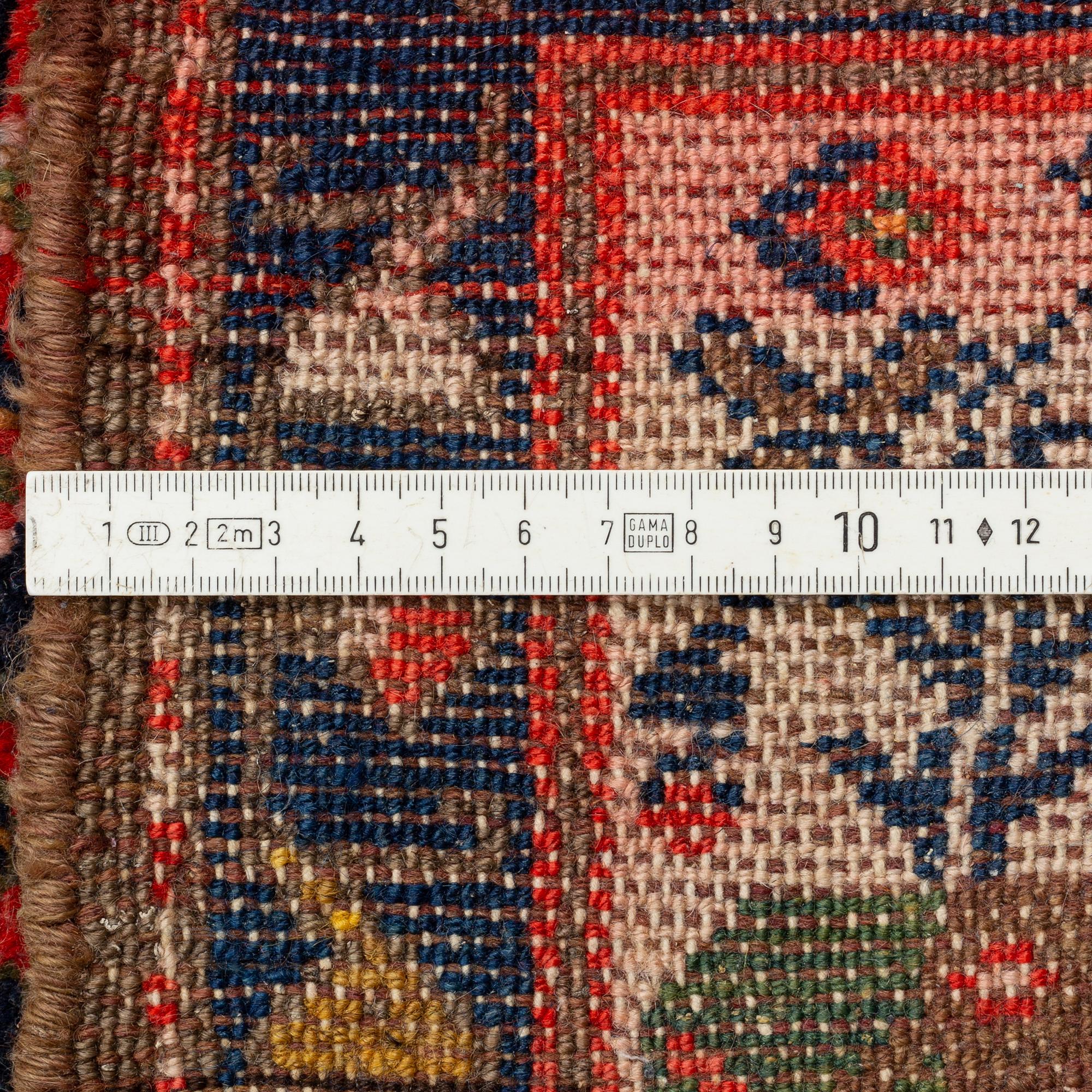 A Hamadan runner, 501 x 130 cm.
