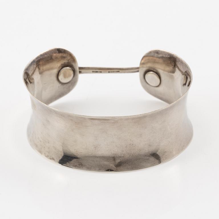 Vivianna Torun Bülow-Hübe, bracelet, sterling silver, own workshop 1990s.