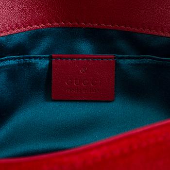 GUCCI, "Marmont Mini Velvet" väska.