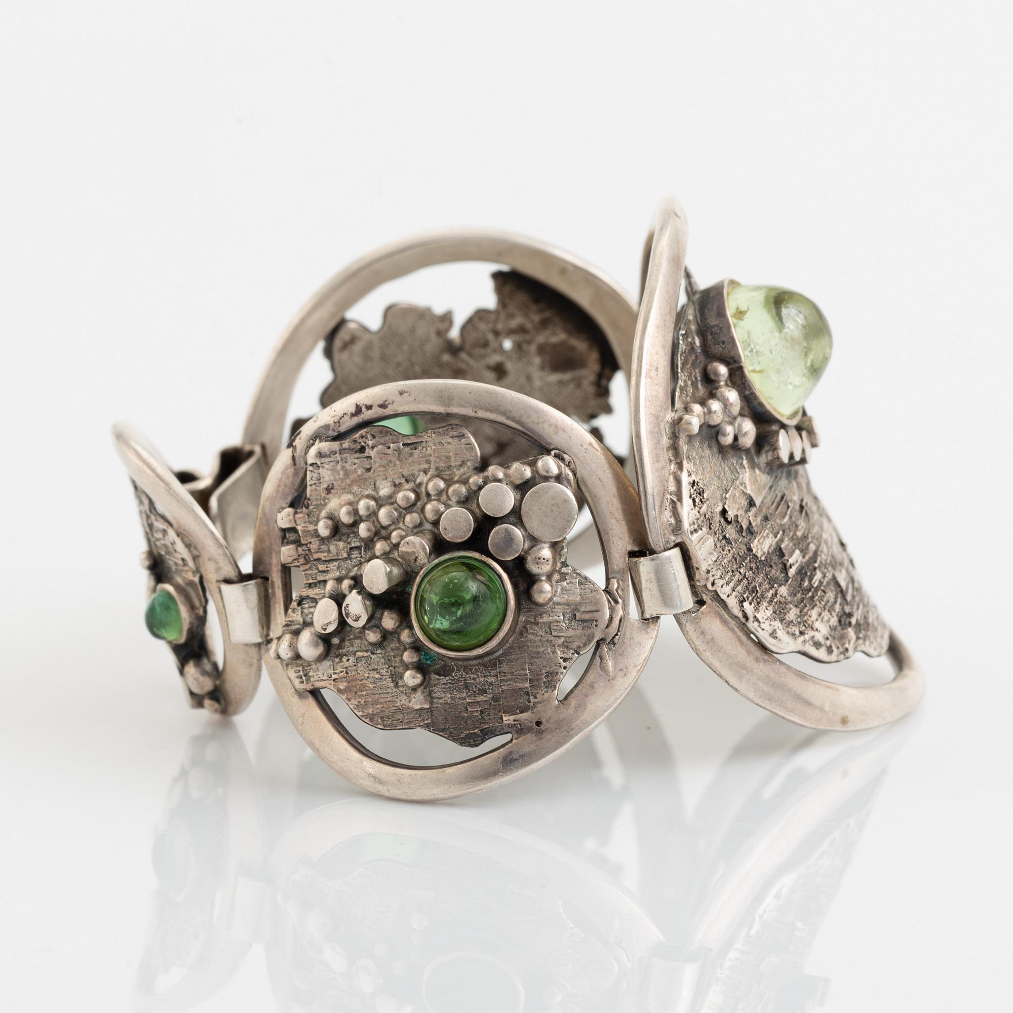 Valdres Solvsmie, silver and cabochon cut tourmaline bangle, Norway.