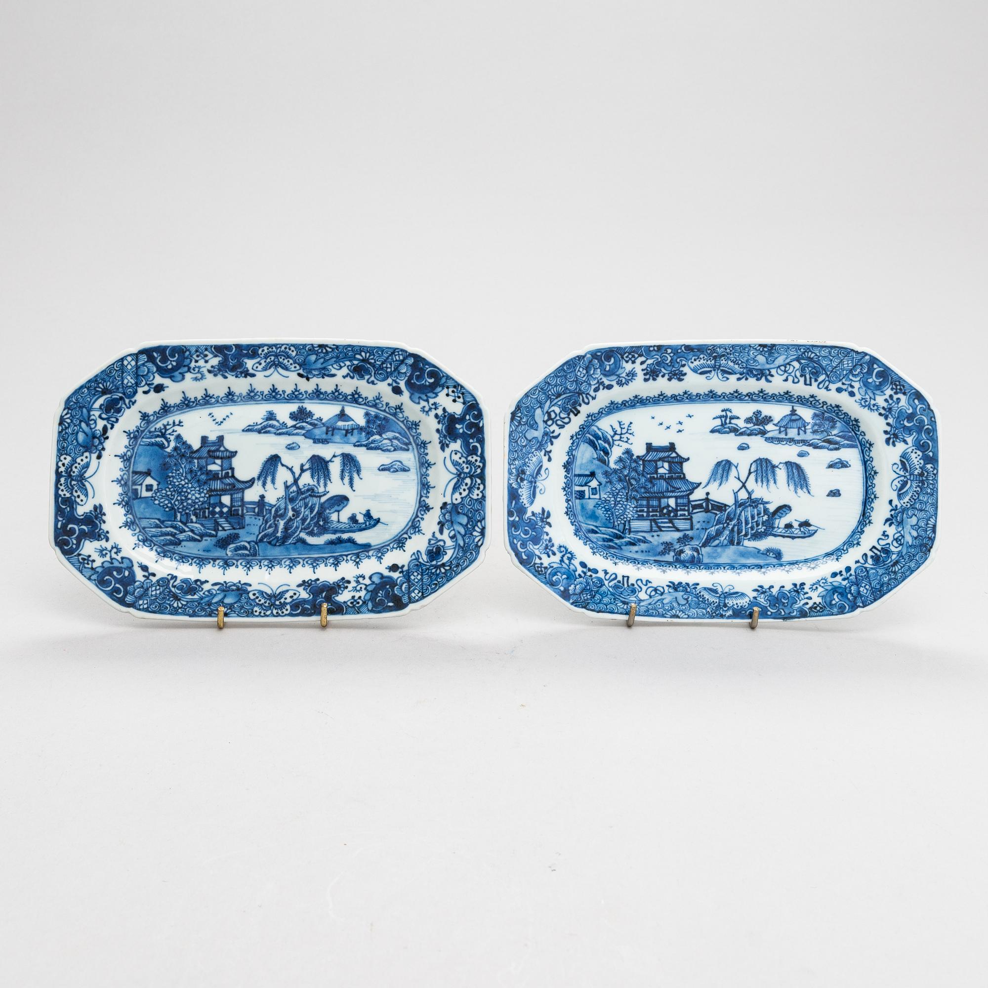 Five Chinese porcelain serving dishes, 18th century.
