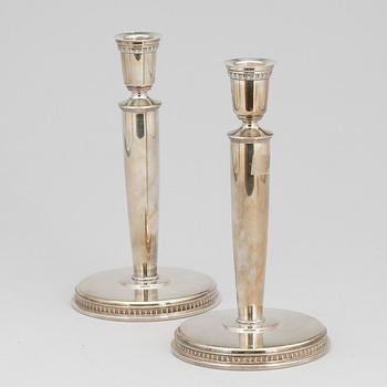 LJUSSTAKAR, ett par, silver, GAB, Stockholm 1967. Tot ca 624 gram.