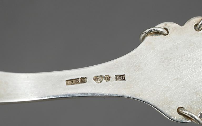 KAFFESKEDAR , 15, ST, samt TÅRTSPADE, silver, Persson Guldsmedsaffär, Haparanda, mestadels 1955-56. Vikt 254 g.