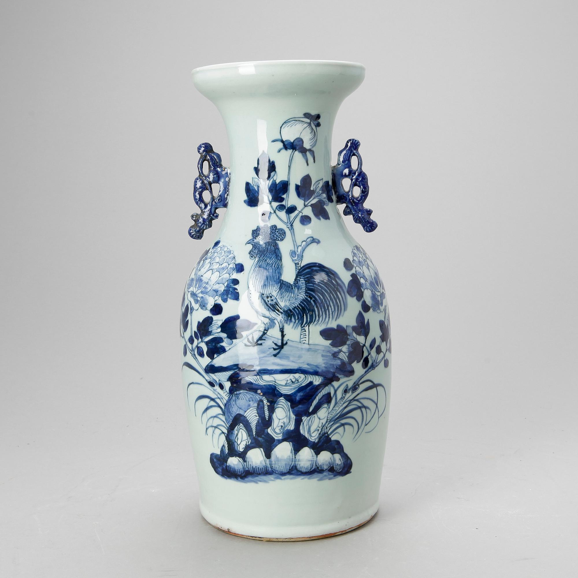 GOLVURNA, porslin, Kina, 1900-tal.
