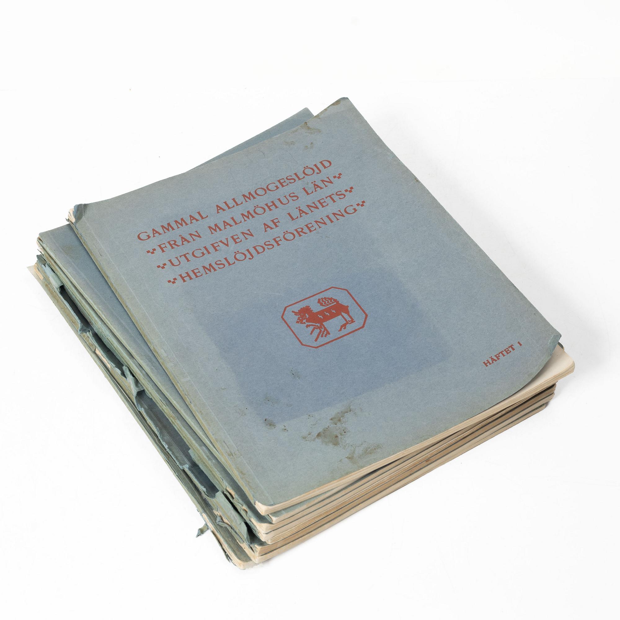 “Gammal allmogeslöjd från Malmöhus län”, 8 volumes, Förlags-aktiebolagets i Malmö Boktryckeri, 1921.