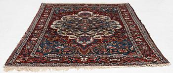 Carpet, approx. 222 x 150 cm.