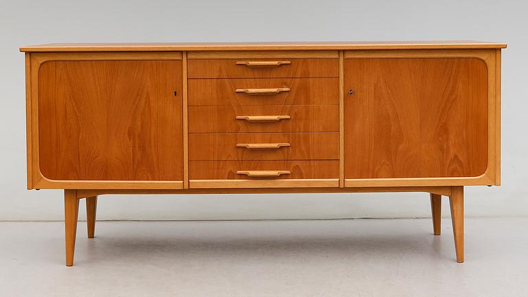 SIDEBOARD, 1900-talets andra hälft.