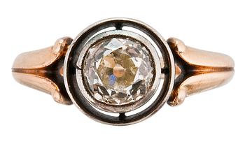 412. A DIAMOND RING 0,70 ct.