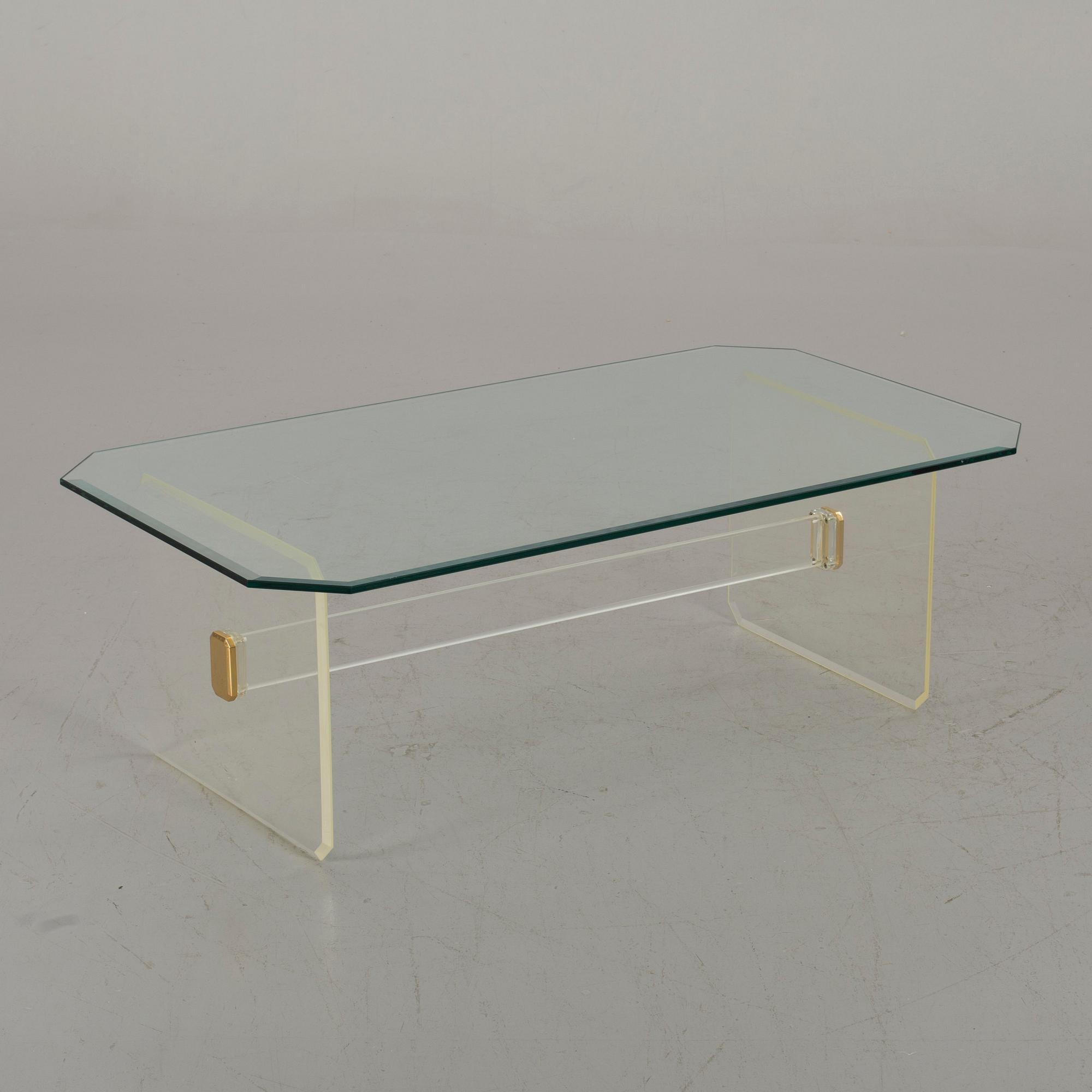 A SOFA TABLE, end of 20th century.